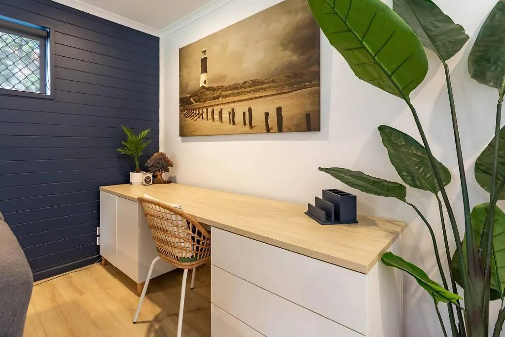 Renovated Pet Friendly Beach House Maroochydore Tatil Evi