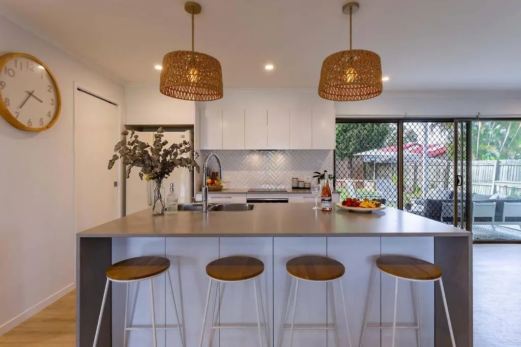 Renovated Pet Friendly Beach House Maroochydore